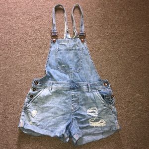 Forever 21 Short Overalls